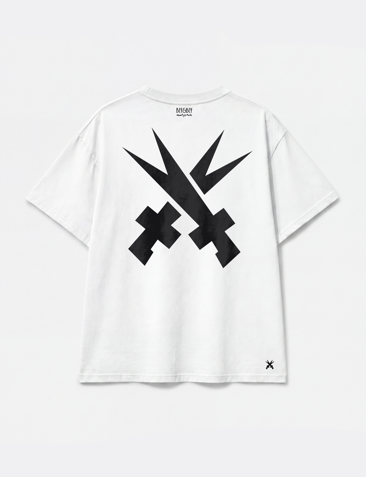 Swordies tee white